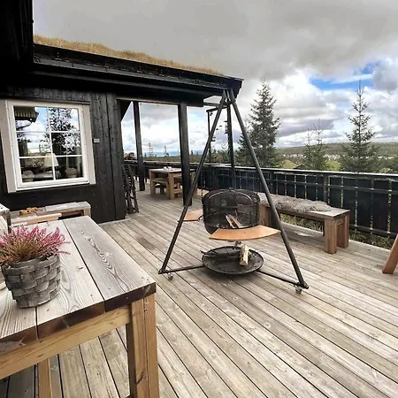 Romslig Familiehytte Med Vedfyrt Badestamp Hébergement de vacances *