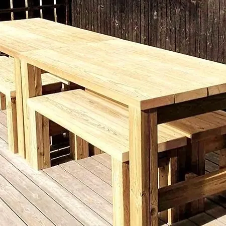 Romslig Familiehytte Med Vedfyrt Badestamp